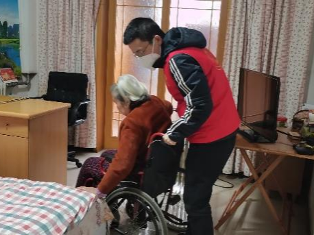 【疫情防控】尽锐出战护我城，，，，，，，新宝GG先锋在行动 ——集团干手下沉一线系列（二）