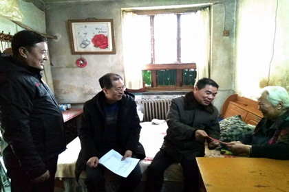 【“四进万家系列活动”】集团向导走访慰问组开展“进万家门、访万家情、解万家难、暖万家心”活动